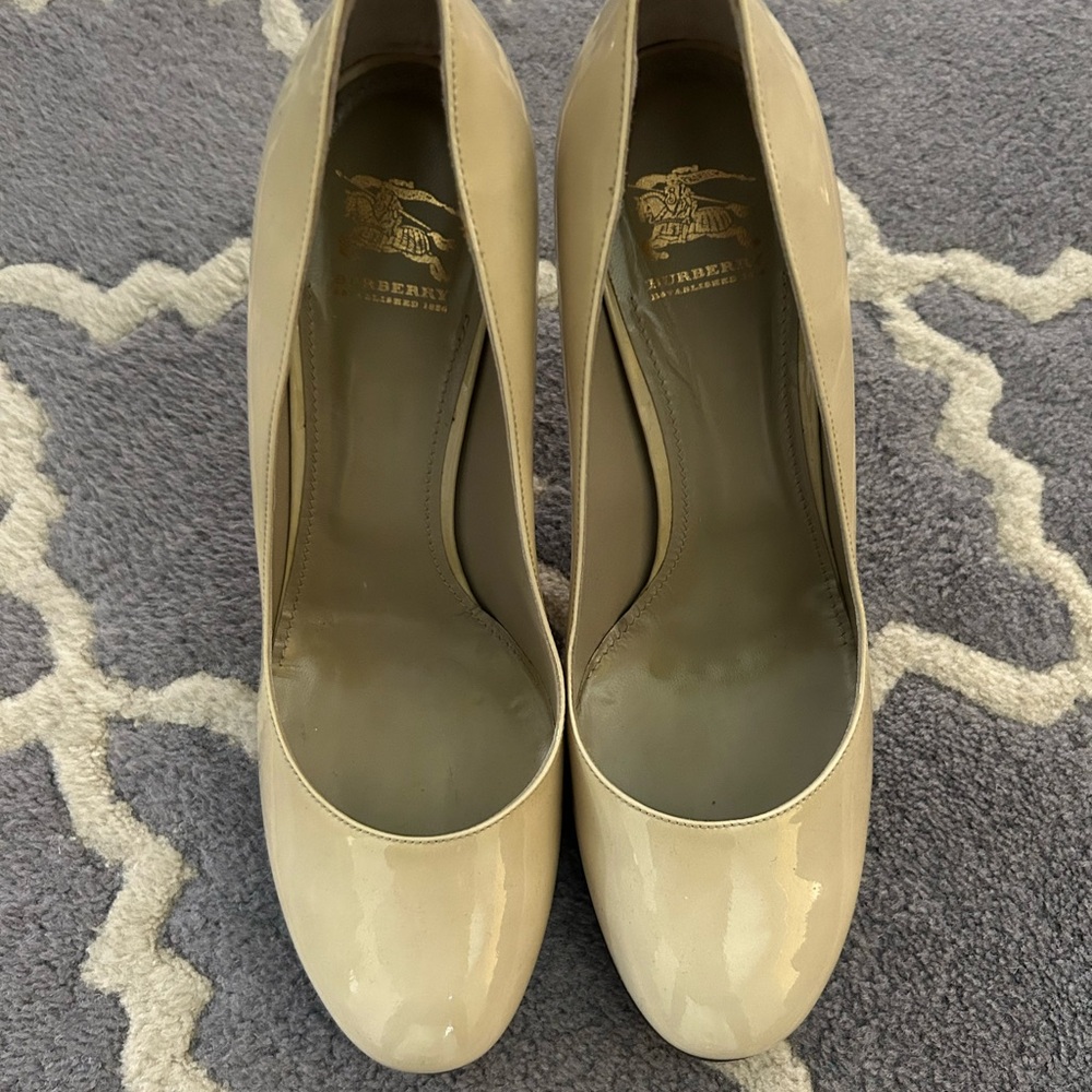 Burberry Nude Patent Pumps